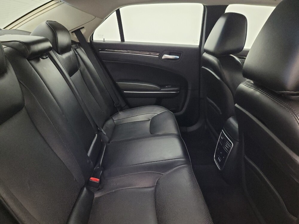 2017 Chrysler 300 in Chandler, AZ 85225 - 18068986 19