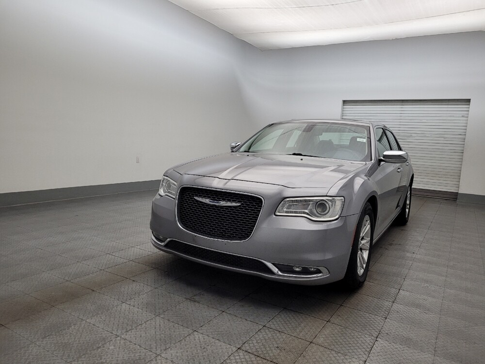 2017 Chrysler 300 in Chandler, AZ 85225 - 18068986 15