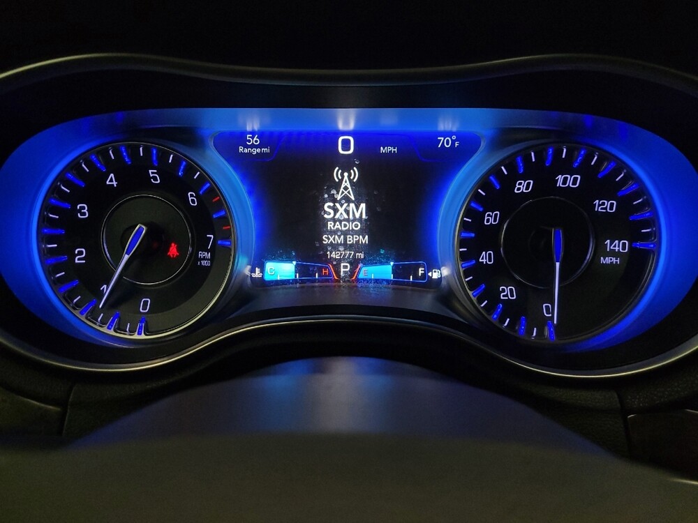 2017 Chrysler 300 in Chandler, AZ 85225 - 18068986 23