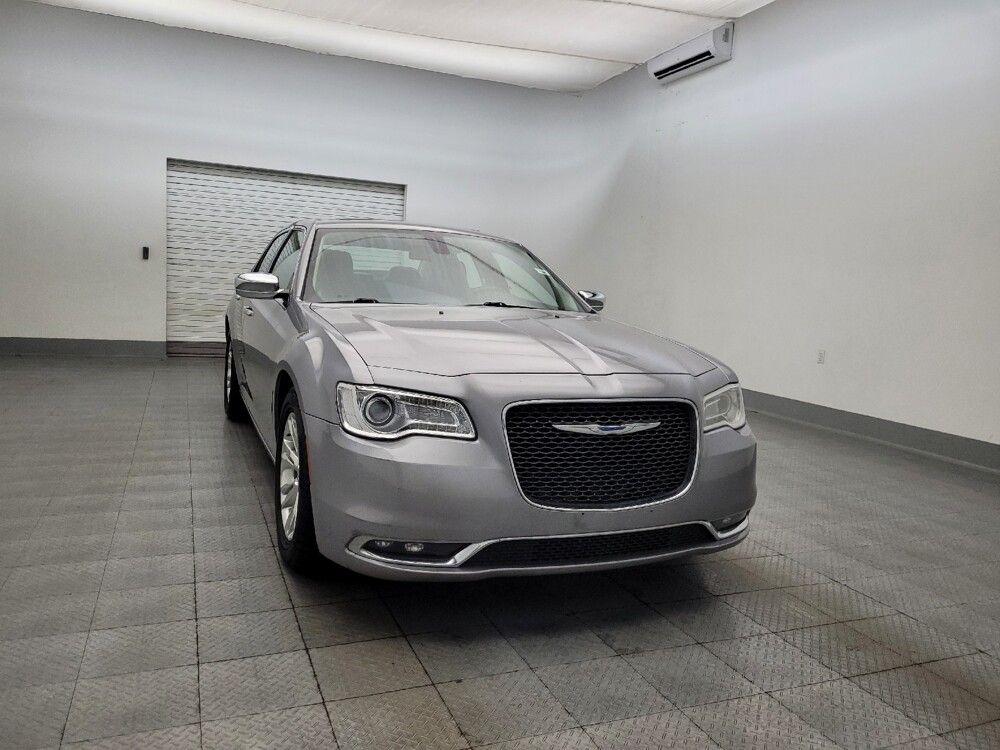 2017 Chrysler 300 in Chandler, AZ 85225 - 18068986 14