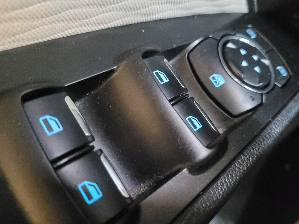 2019 Ford Fusion in Conway, SC 29526 - 18069005 27