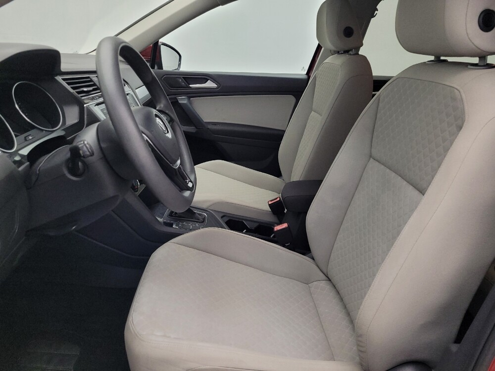 2019 Volkswagen Tiguan in Jacksonville, FL 32225 - 18069006 17