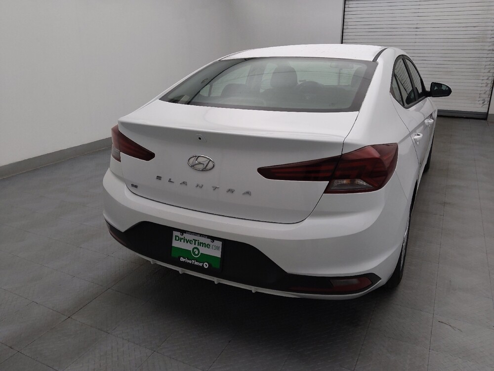 2019 Hyundai Elantra in Raleigh, NC 27604 - 18069010 7