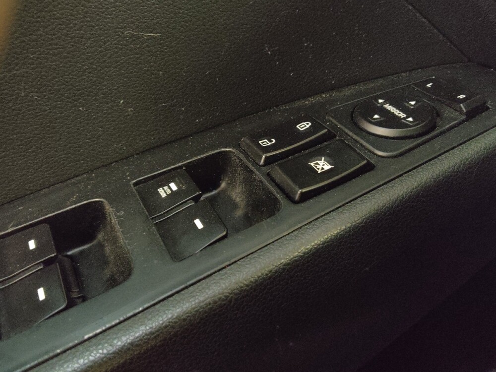 2019 Hyundai Elantra in Raleigh, NC 27604 - 18069010 27