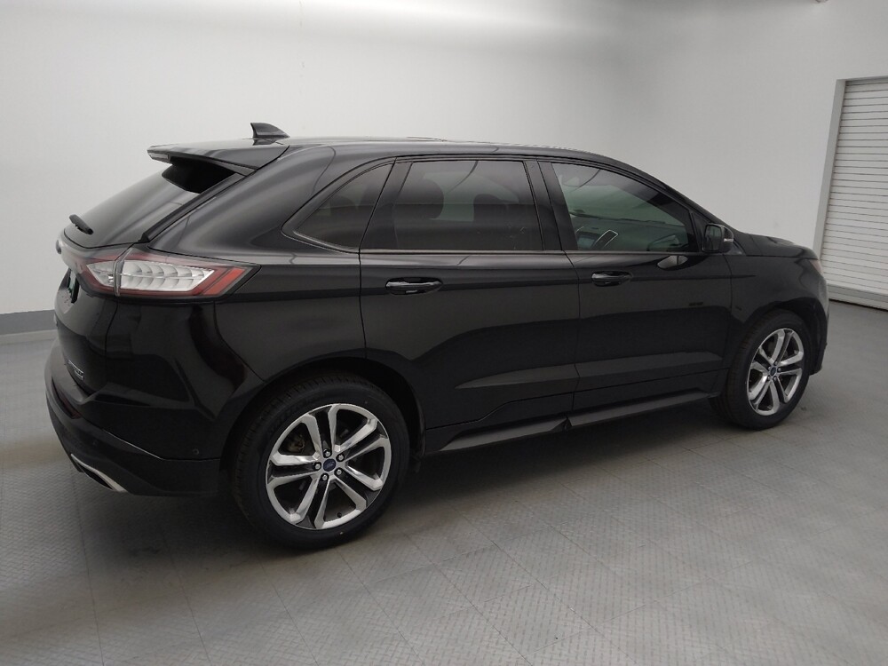2018 Ford Edge in Wichita, KS 67207 - 18069015 10