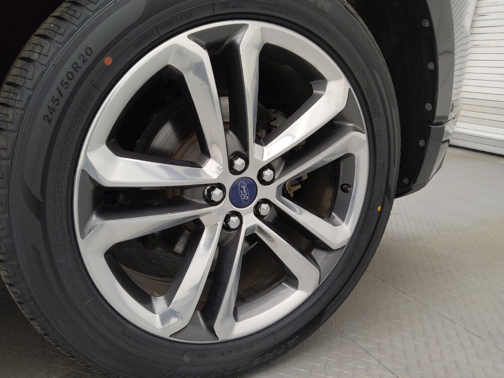 2018 Ford Edge in Wichita, KS 67207 - 18069015 31