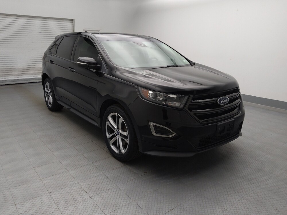 2018 Ford Edge in Wichita, KS 67207 - 18069015 13