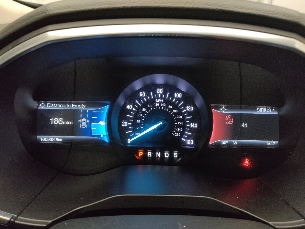 2018 Ford Edge in Wichita, KS 67207 - 18069015 23