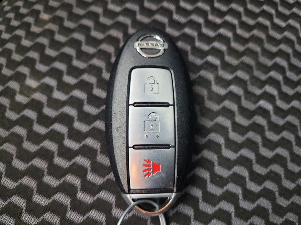 2017 Nissan Juke in Columbus, OH 43228 - 18069041 32