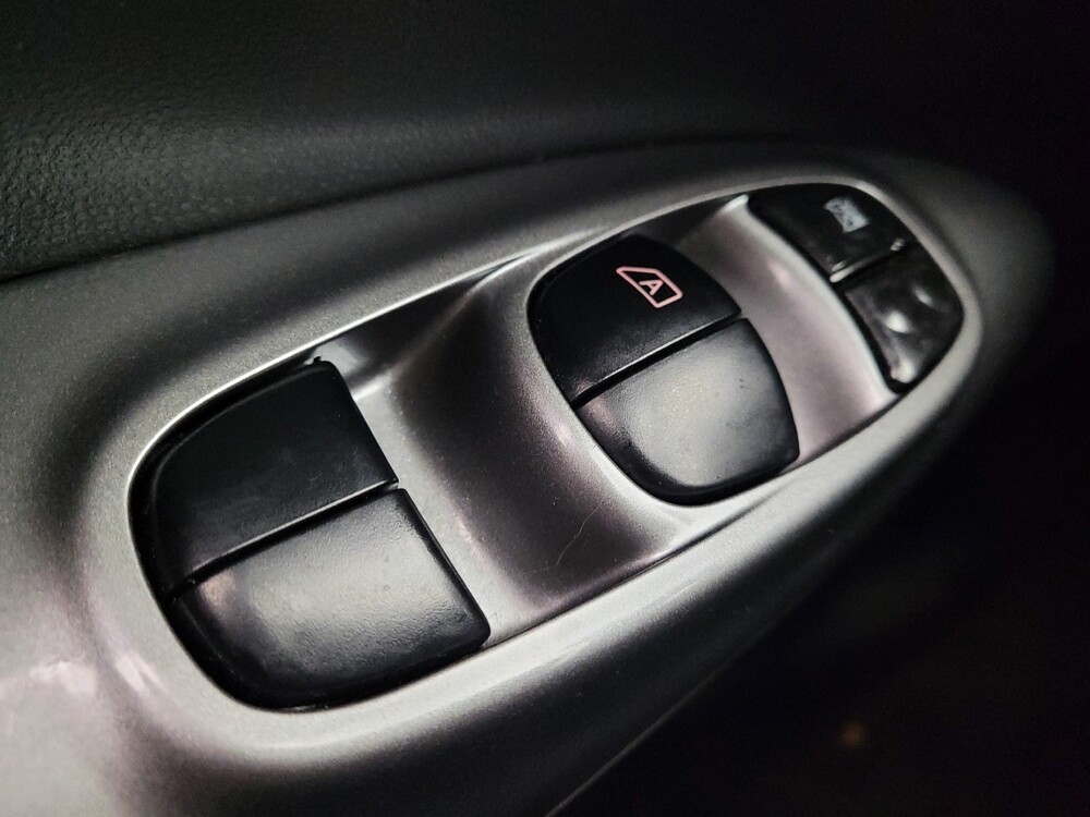 2017 Nissan Juke in Columbus, OH 43228 - 18069041 27