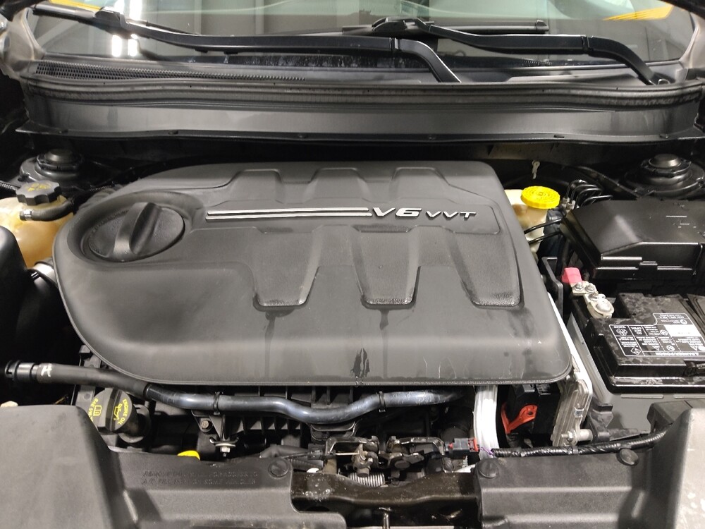 2015 Jeep Cherokee in Columbus, OH 43228 - 18069046 30