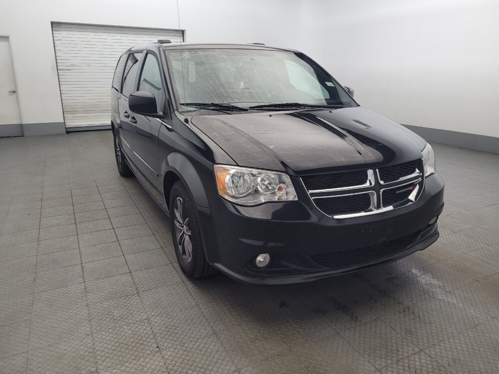 2017 Dodge Grand Caravan in Woodbridge, VA 22191 - 18069062 13