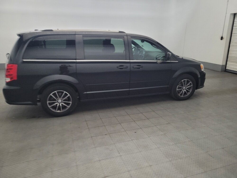 2017 Dodge Grand Caravan in Woodbridge, VA 22191 - 18069062 10