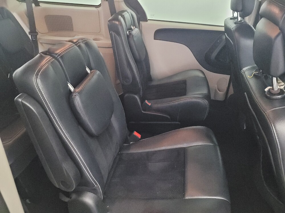 2017 Dodge Grand Caravan in Woodbridge, VA 22191 - 18069062 19