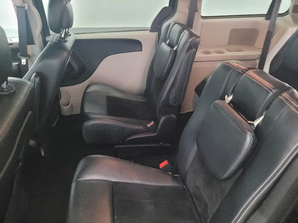 2017 Dodge Grand Caravan in Woodbridge, VA 22191 - 18069062 18