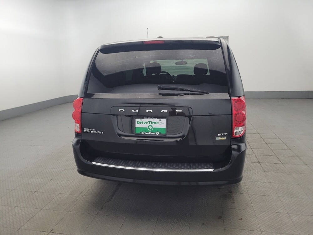 2017 Dodge Grand Caravan in Woodbridge, VA 22191 - 18069062 7