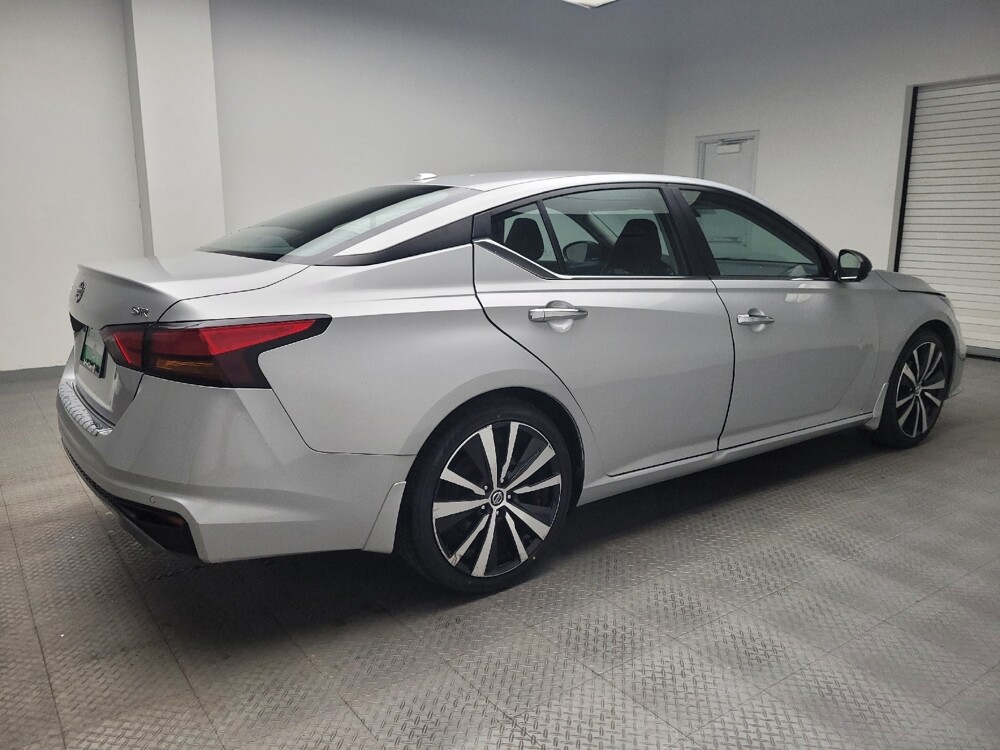 2022 Nissan Altima in Eastpointe, MI 48021 - 18069079 10