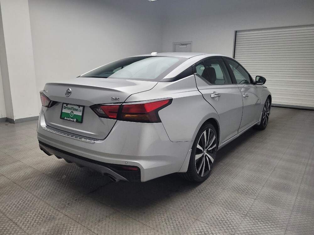 2022 Nissan Altima in Eastpointe, MI 48021 - 18069079 9