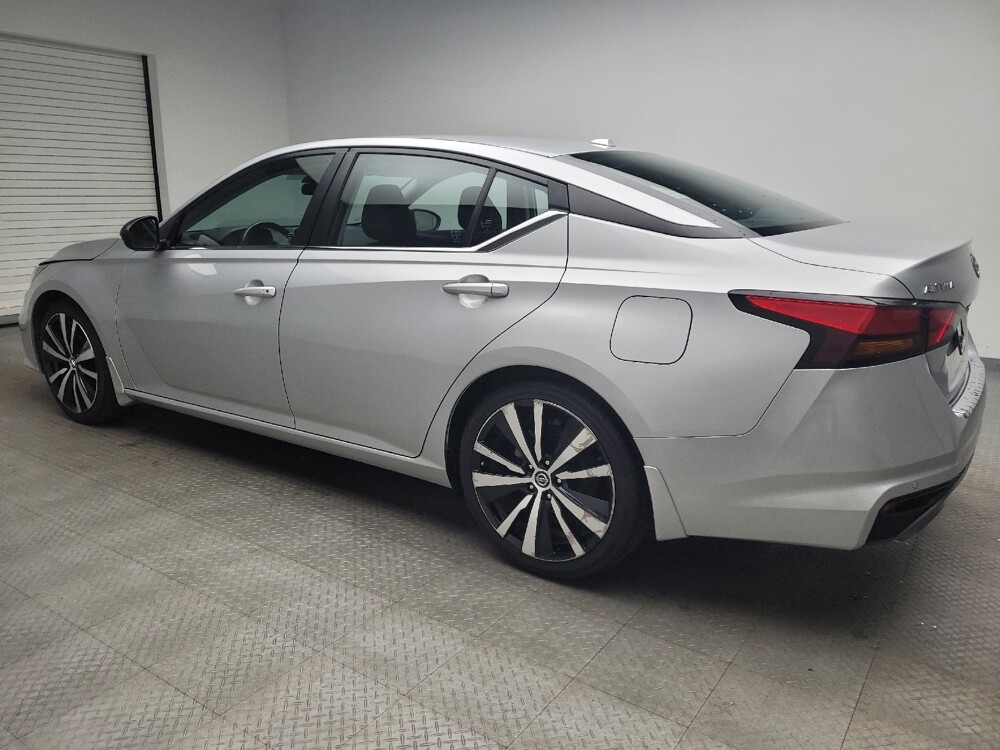 2022 Nissan Altima in Eastpointe, MI 48021 - 18069079 3