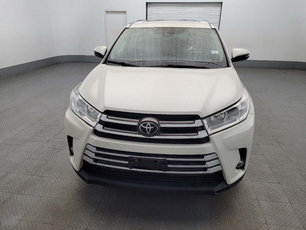 2019 Toyota Highlander in Henrico, VA 23223 - 18069090 15