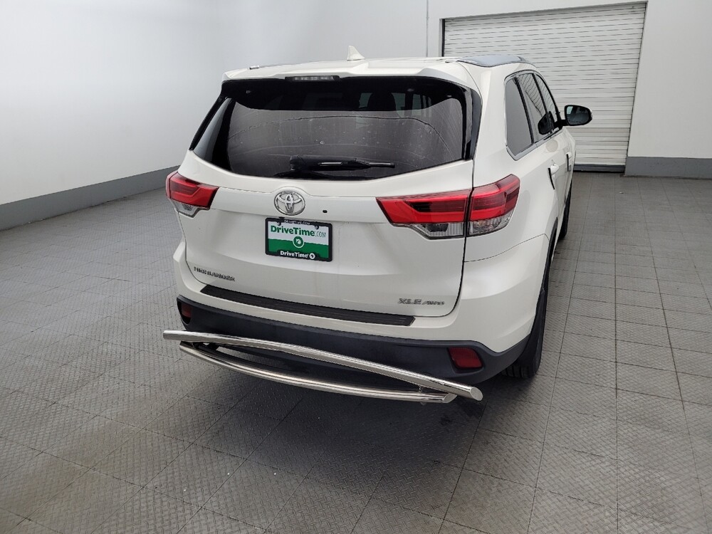 2019 Toyota Highlander in Henrico, VA 23223 - 18069090 7