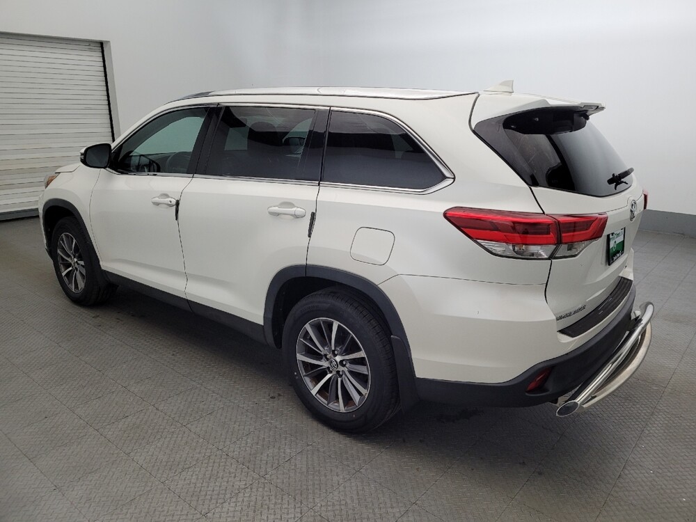 2019 Toyota Highlander in Henrico, VA 23223 - 18069090 3