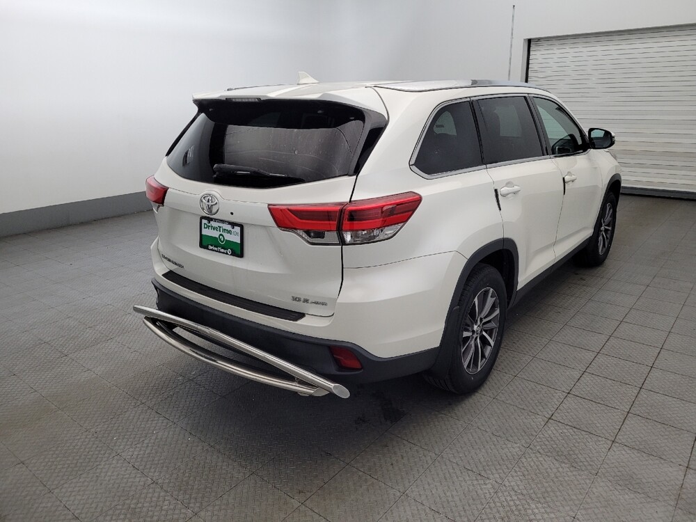 2019 Toyota Highlander in Henrico, VA 23223 - 18069090 9