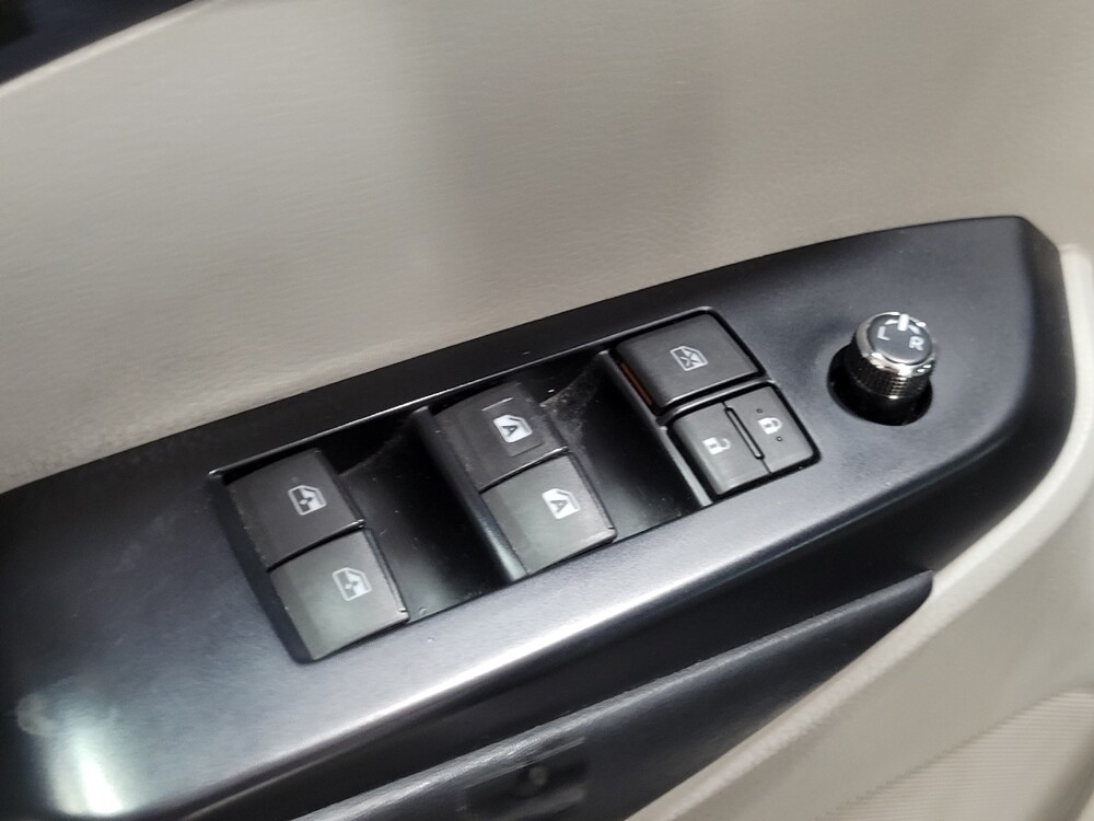 2019 Toyota Highlander in Henrico, VA 23223 - 18069090 27