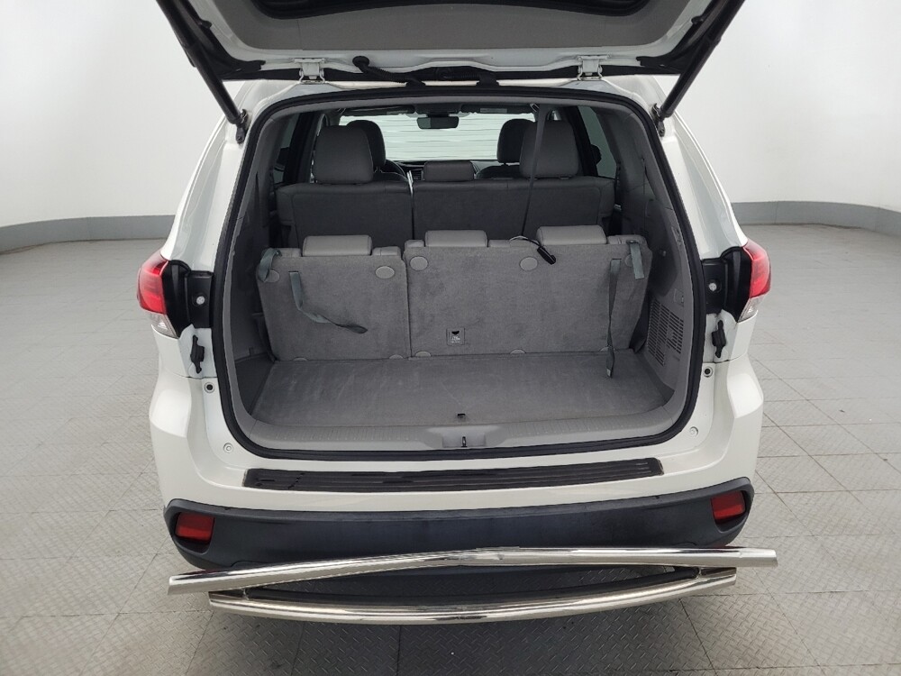 2019 Toyota Highlander in Henrico, VA 23223 - 18069090 29