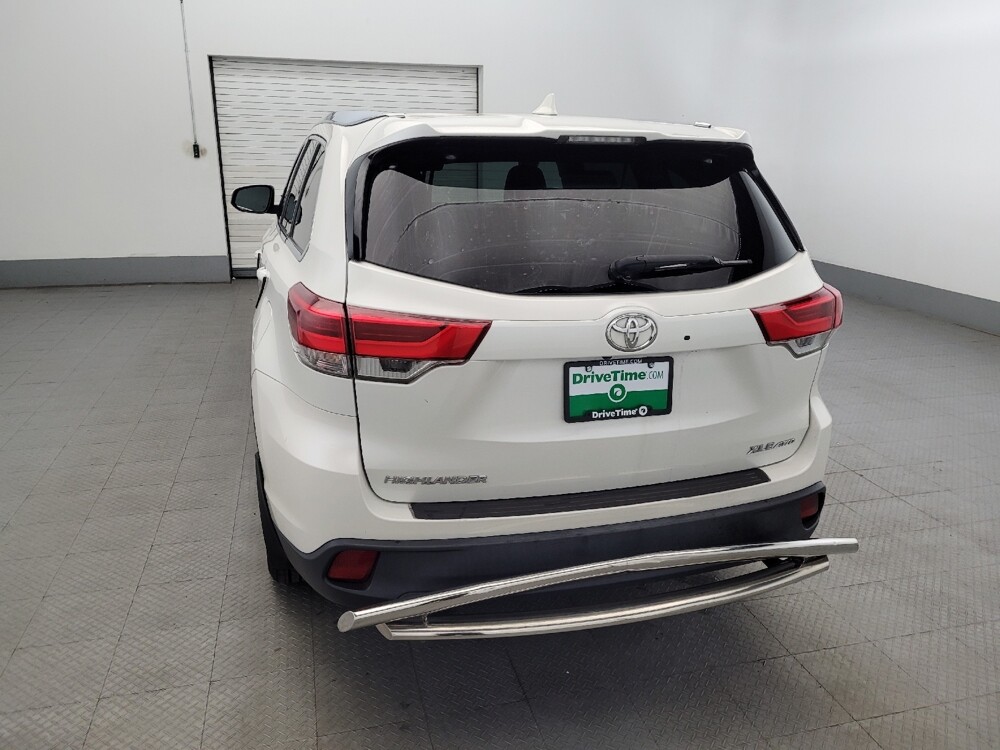 2019 Toyota Highlander in Henrico, VA 23223 - 18069090 6
