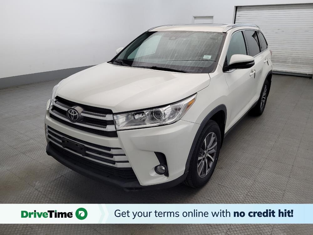 2019 Toyota Highlander in Henrico, VA 23223 - 18069090