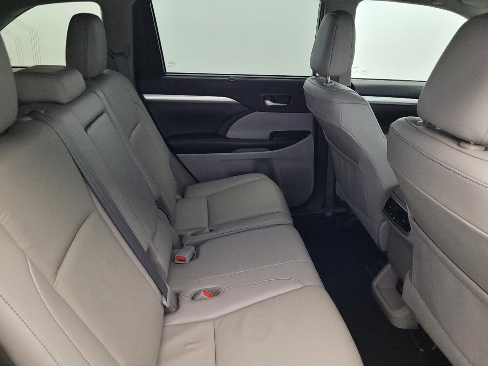 2019 Toyota Highlander in Henrico, VA 23223 - 18069090 19