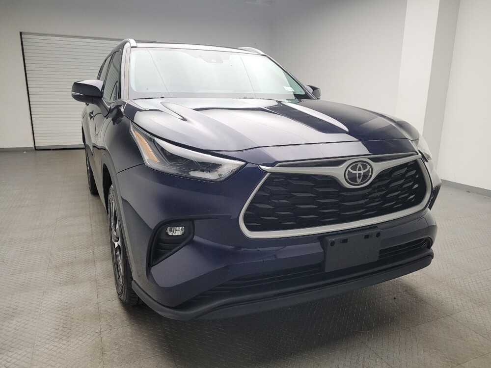 2022 Toyota Highlander in Taylor, MI 48180 - 18069211 14