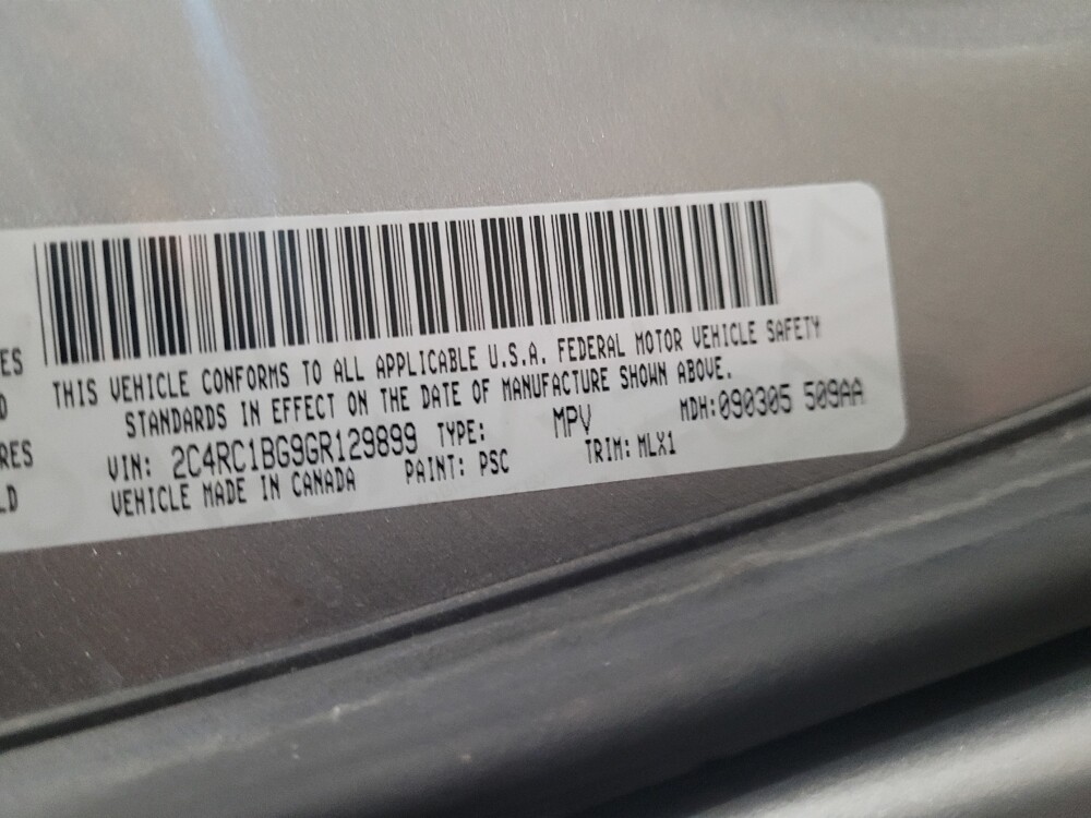 2016 Chrysler Town & Country in Richmond, VA 23235 - 18069239 33