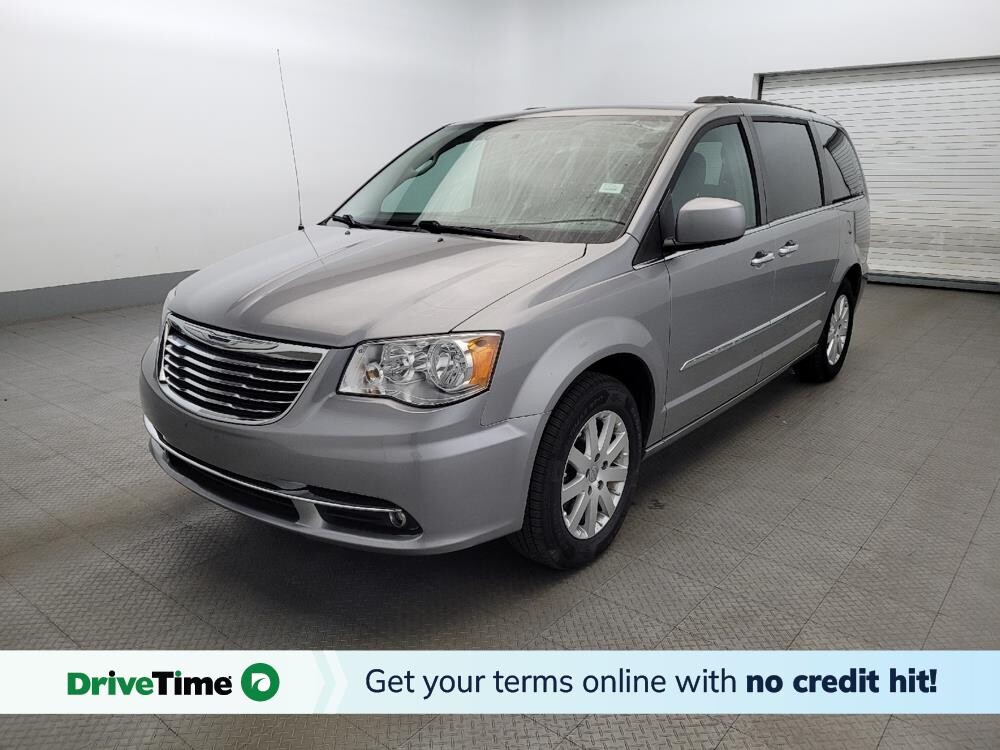 2016 Chrysler Town & Country in Richmond, VA 23235 - 18069239