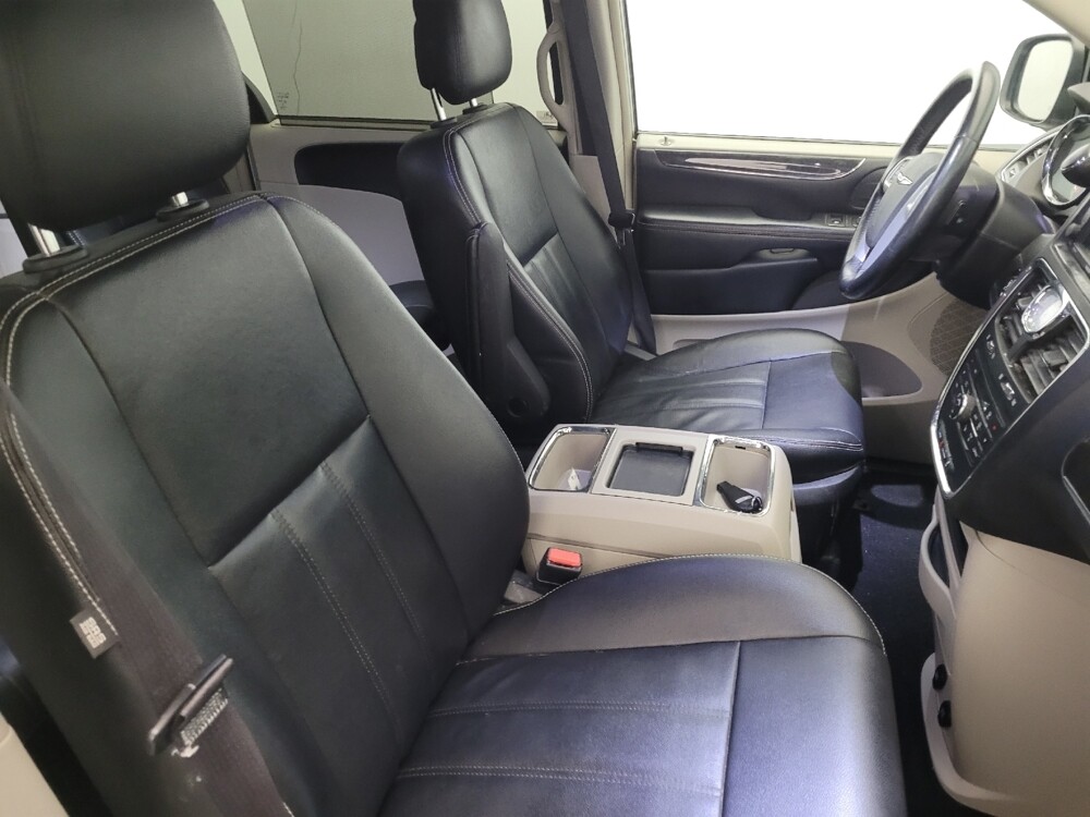 2016 Chrysler Town & Country in Richmond, VA 23235 - 18069239 21