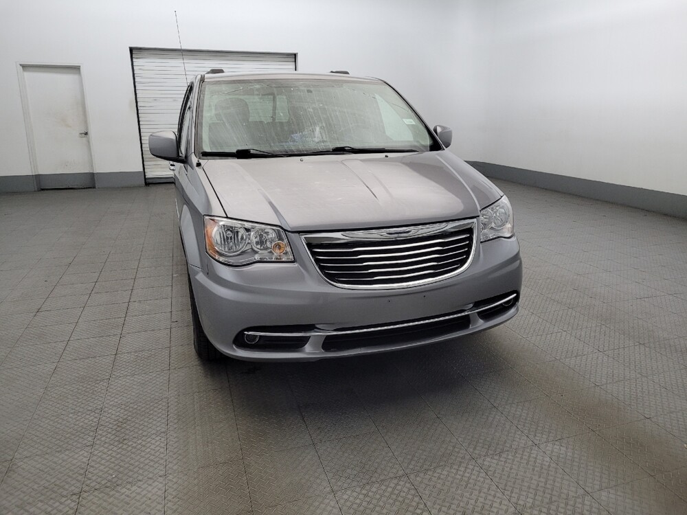 2016 Chrysler Town & Country in Richmond, VA 23235 - 18069239 14