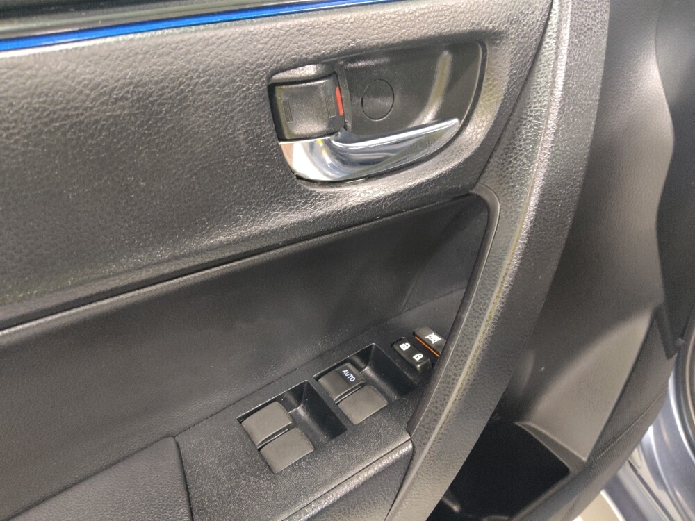 2017 Toyota Corolla in Columbus, OH 43228 - 18069263 27