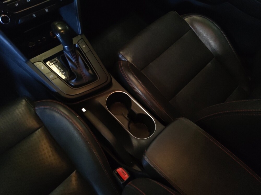 2018 Hyundai Elantra in Lauderdale Lakes, FL 33313 - 18069270 26