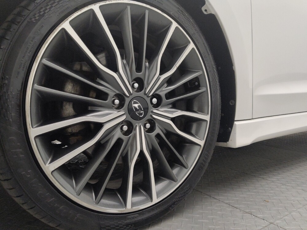 2018 Hyundai Elantra in Lauderdale Lakes, FL 33313 - 18069270 31