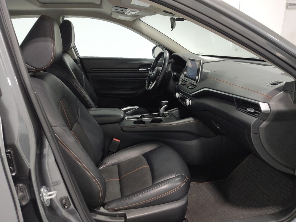 2021 Nissan Altima in Columbus, OH 43228 - 18069272 21