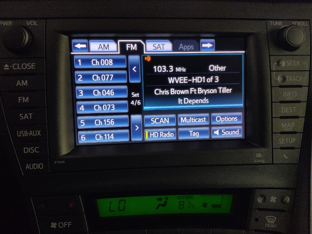 2015 Toyota Prius in Athens, GA 30606 - 18069275 25