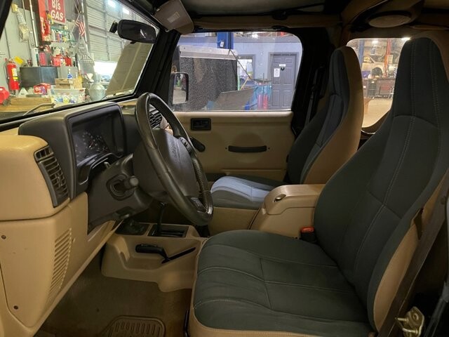 2001 Jeep Wrangler in Conyers, GA 30094 - 18069305 10