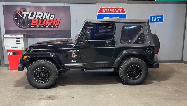 2001 Jeep Wrangler in Conyers, GA 30094 - 18069305 3