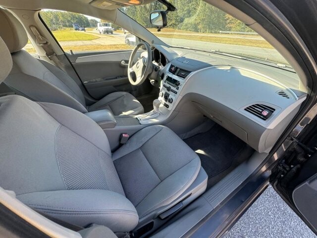 2011 Chevrolet Malibu in Flowery Branch, GA 30542 - 18069314 9