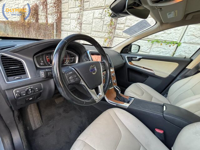 2017 Volvo XC60 in Decatur, GA 30032 - 18069329 17