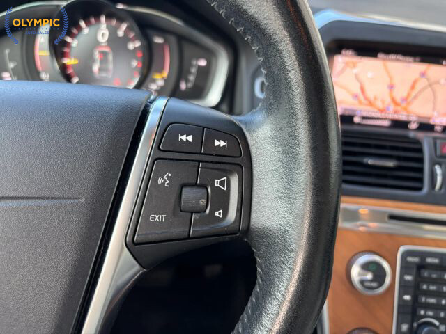 2017 Volvo XC60 in Decatur, GA 30032 - 18069329 24