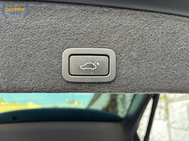 2017 Volvo XC60 in Decatur, GA 30032 - 18069329 44