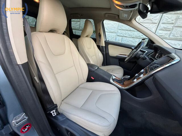 2017 Volvo XC60 in Decatur, GA 30032 - 18069329 35