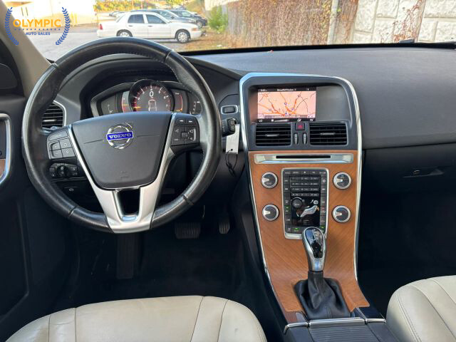 2017 Volvo XC60 in Decatur, GA 30032 - 18069329 20